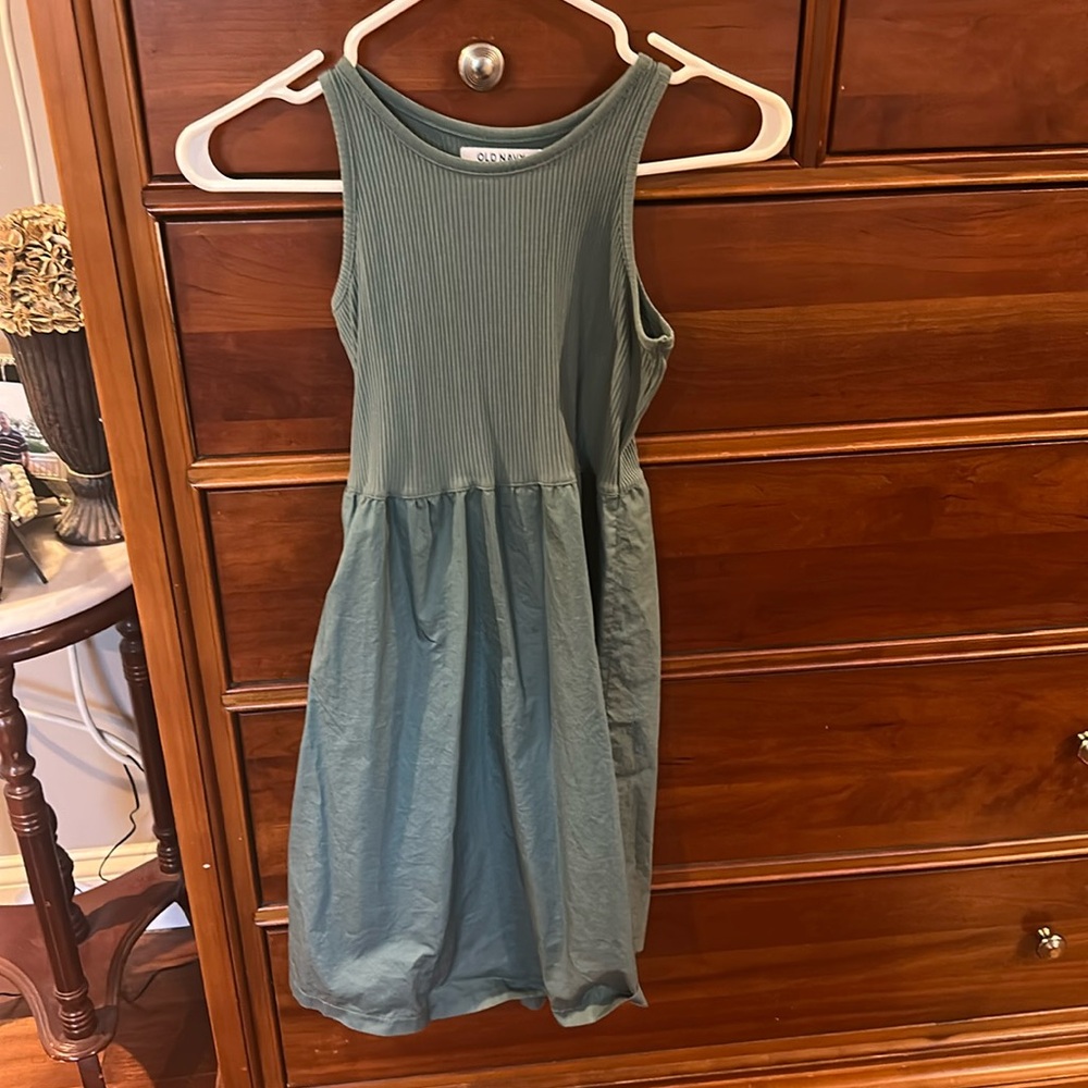 5 dresses!!! Check pictures! Old Navy girls dresses-lot of 5